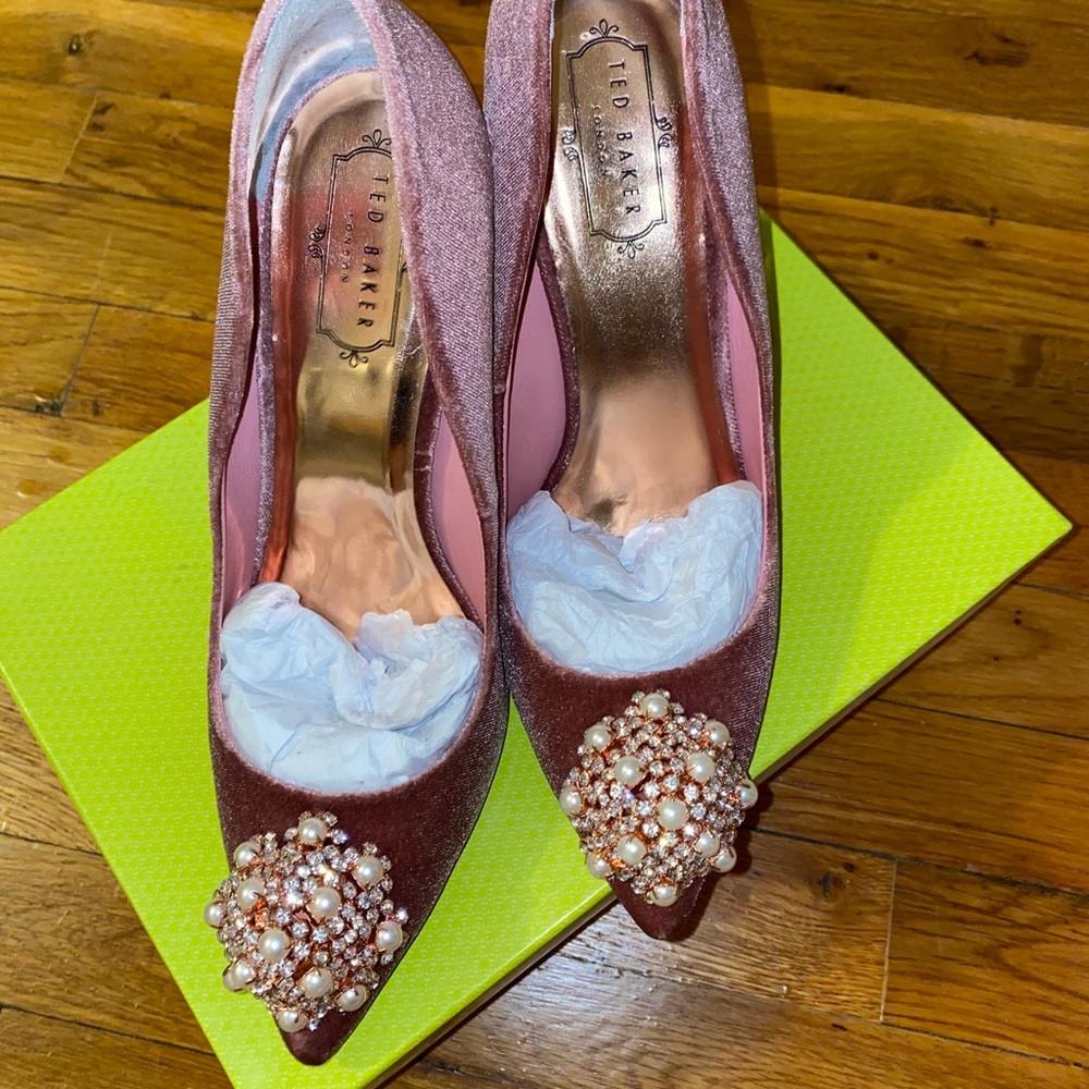 Ted Baker Peetch pump